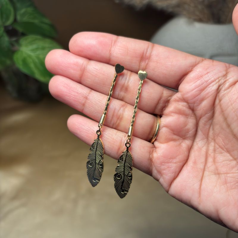 Hanging Leaf Earring