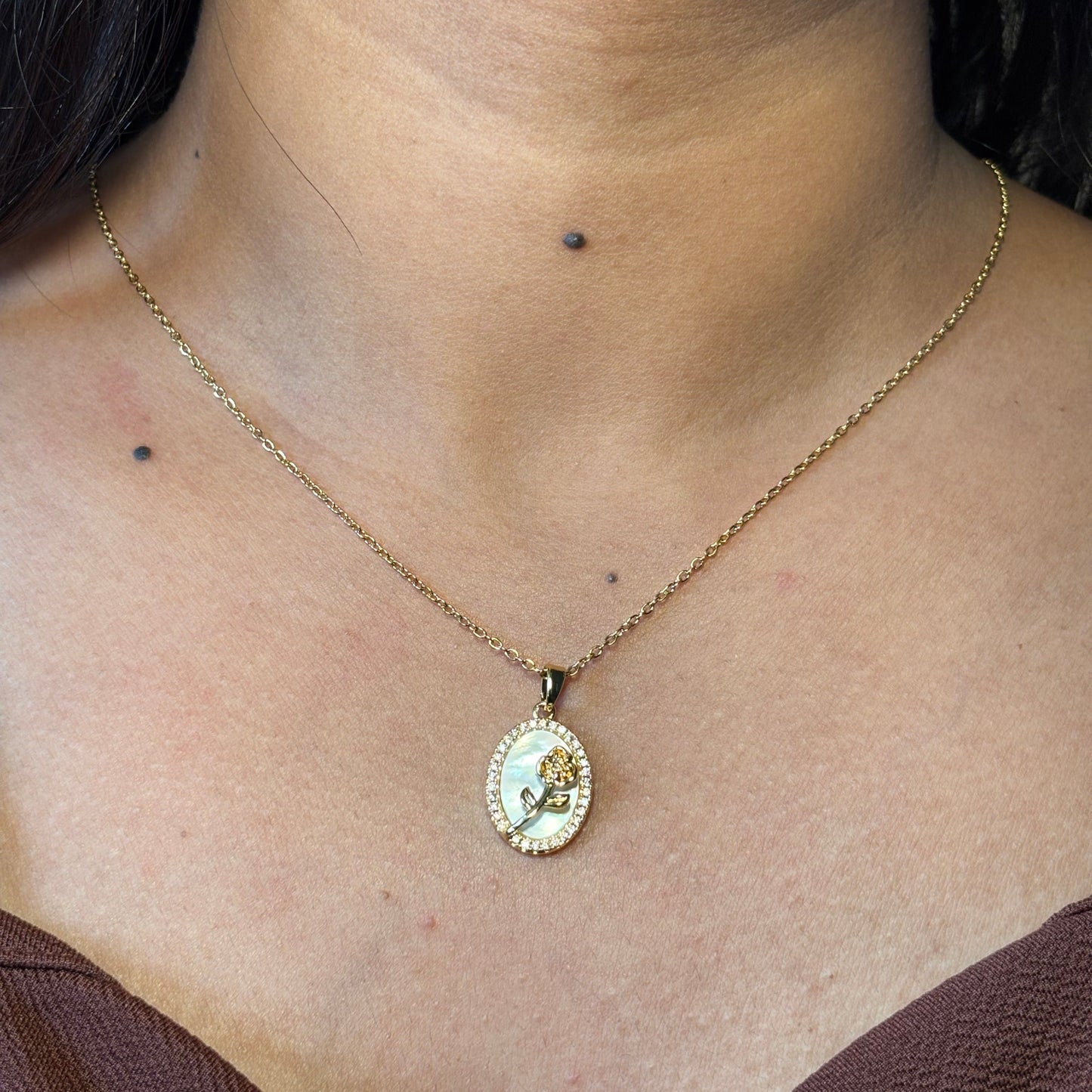 Rose Pendant Necklace