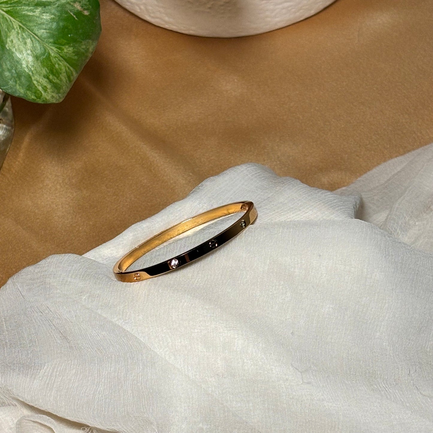 Openable Crystal Bracelet