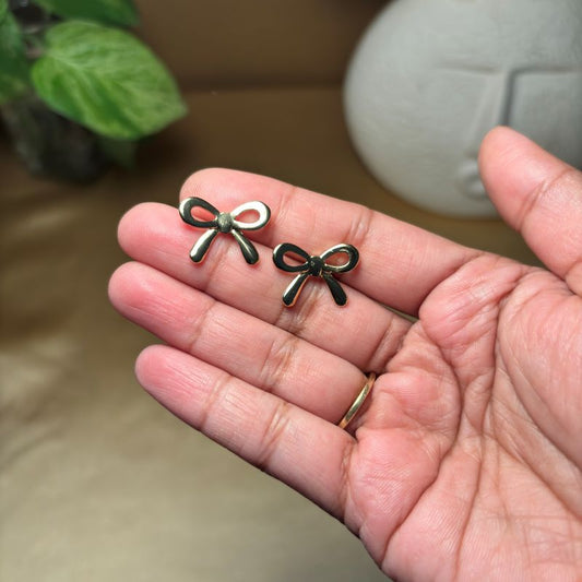 Bow Earring