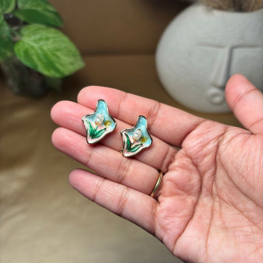 Enamel Pearl Earring