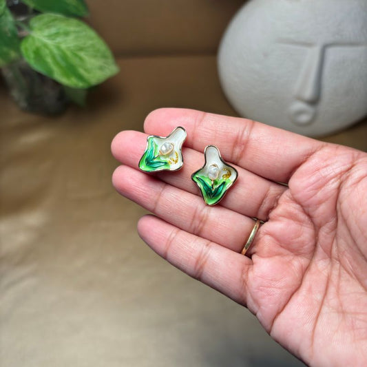 Enamel Pearl Earring