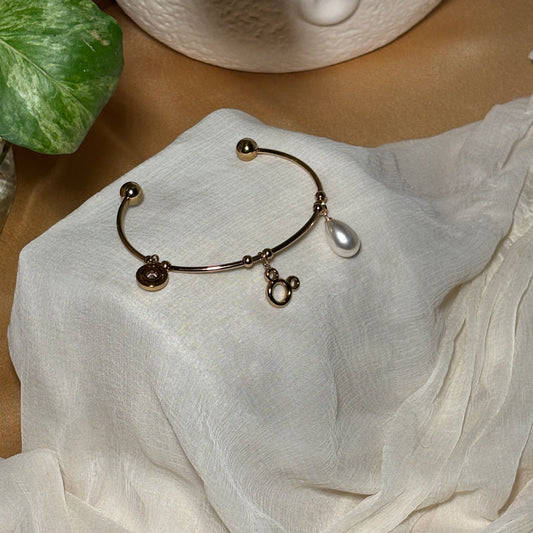 Adjustable Pearl Bracelet
